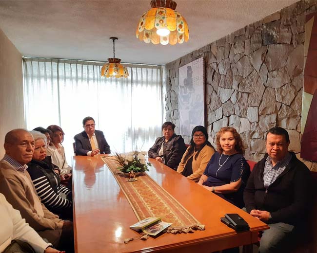 Alumnos de Teologia del Grupo de Eucaristía